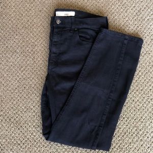 High rise TopShop Moto jeans. Used but in very good condition.